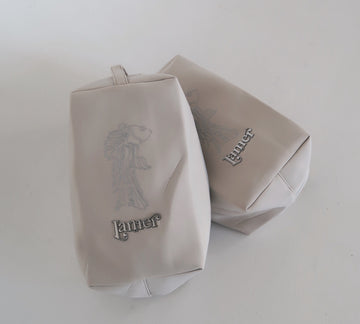 תיק למנשא קשיח ממותג